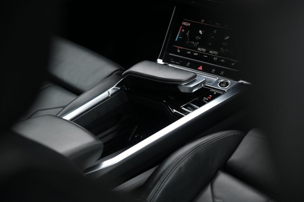 Used Audi e-tron 2021 for sale - 76642635: Photo 20