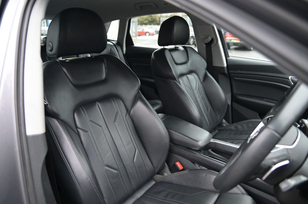 Used Audi e-tron 2021 for sale - 76642635: Photo 28