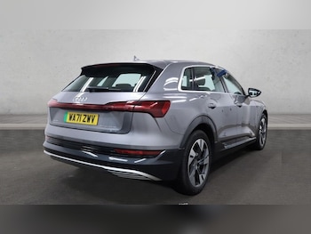 Used Audi e-tron 2021 for sale - 76642635: Photo