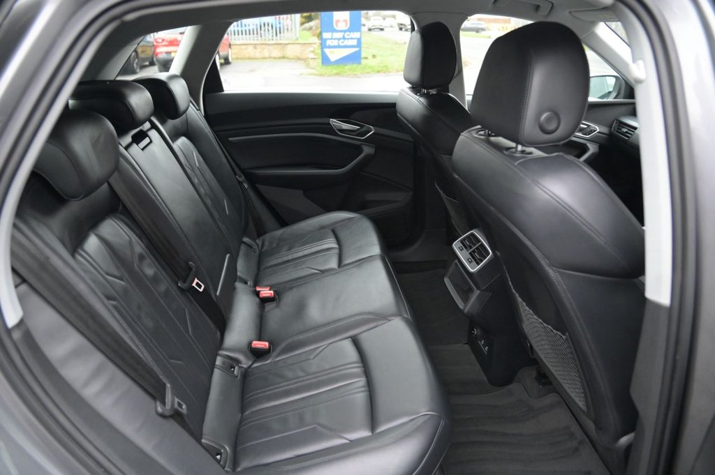 Used Audi e-tron 2021 for sale - 76642635: Photo 30