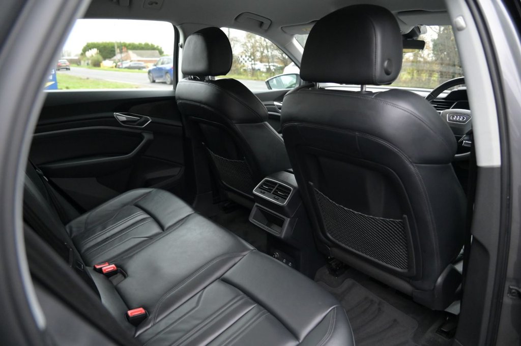 Used Audi e-tron 2021 for sale - 76642635: Photo 31