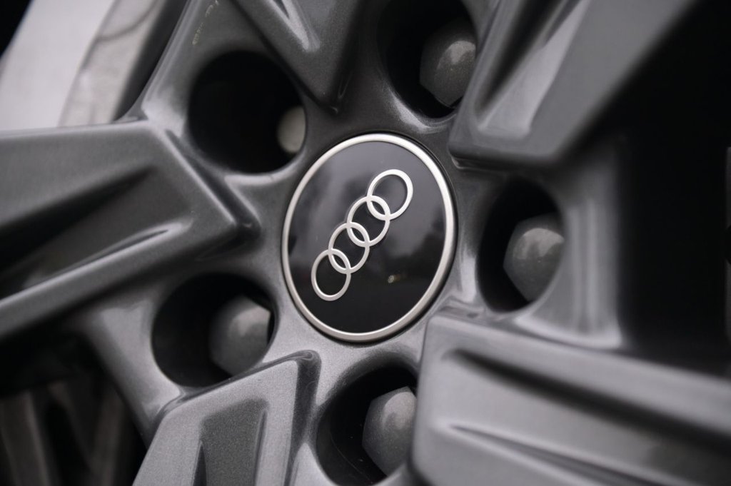 Used Audi e-tron 2021 for sale - 76642635: Photo 39