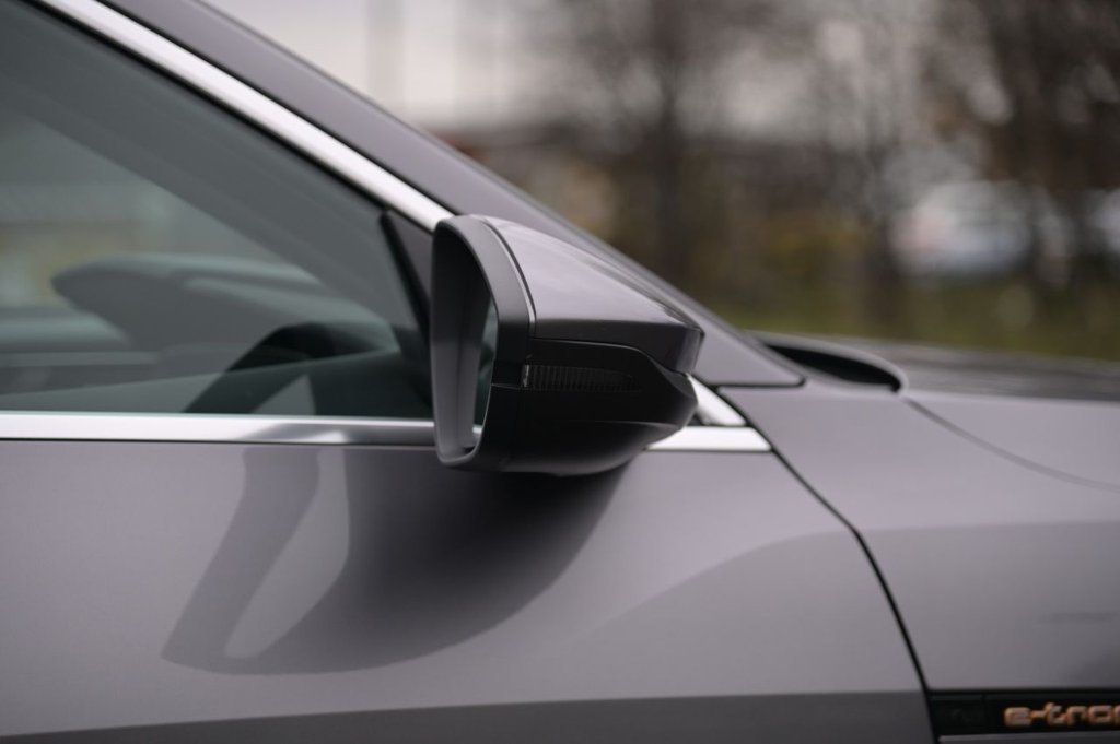 Used Audi e-tron 2021 for sale - 76642635: Photo 41
