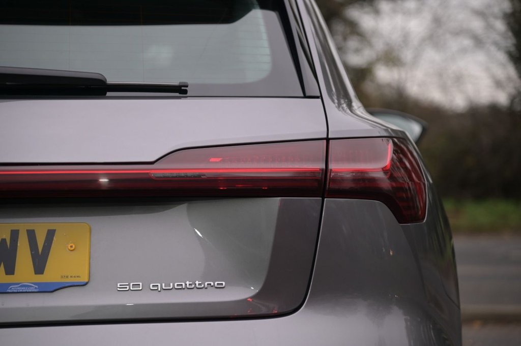 Used Audi e-tron 2021 for sale - 76642635: Photo 44