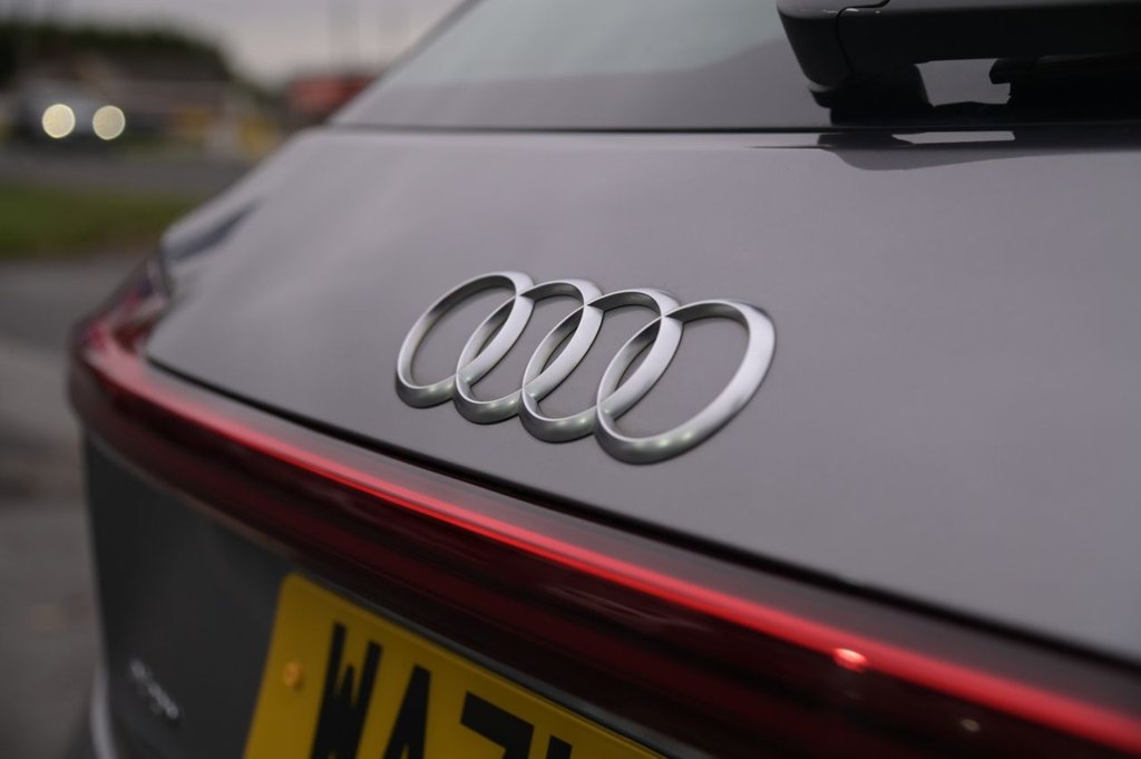 Used Audi e-tron 2021 for sale - 76642635: Photo 46