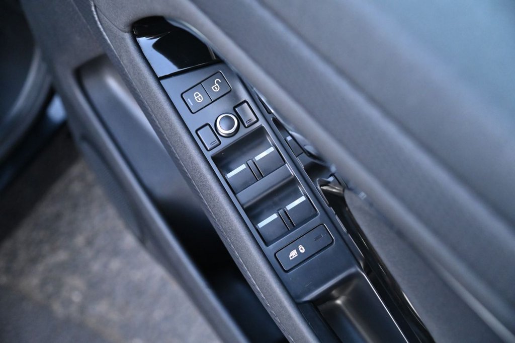 Used Land Rover Range Rover Evoque 2019 for sale - 76923838: Photo 26