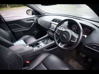 Used Jaguar F-Pace 2020 for sale - 74953670: Photo
