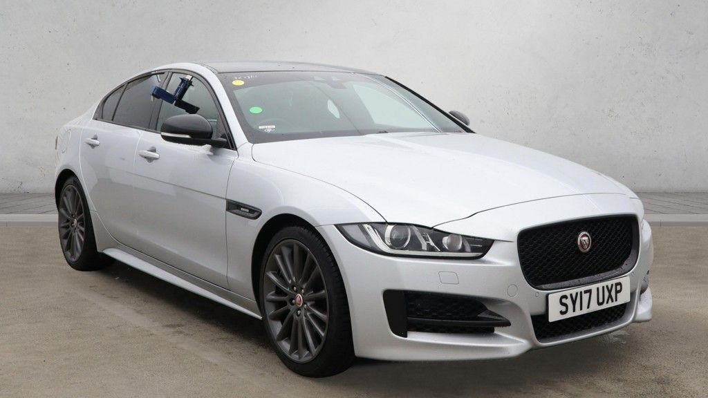 Used Jaguar XE 2017 for sale - 76632250: Photo 1