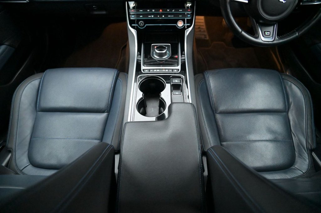 Used Jaguar XE 2017 for sale - 76632250: Photo 18