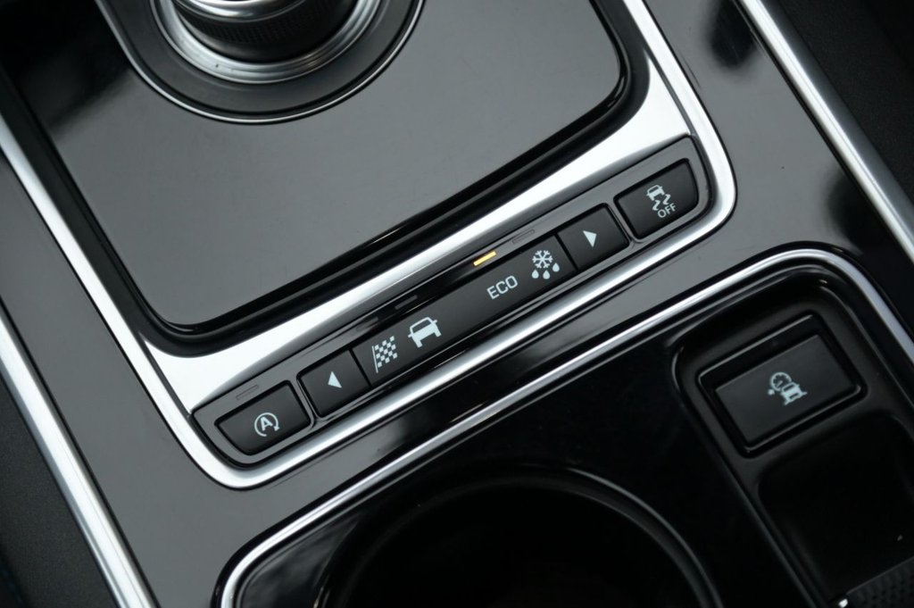 Used Jaguar XE 2017 for sale - 76632250: Photo 19