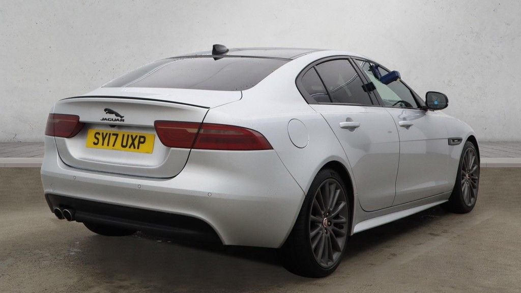 Used Jaguar XE 2017 for sale - 76632250: Photo 2