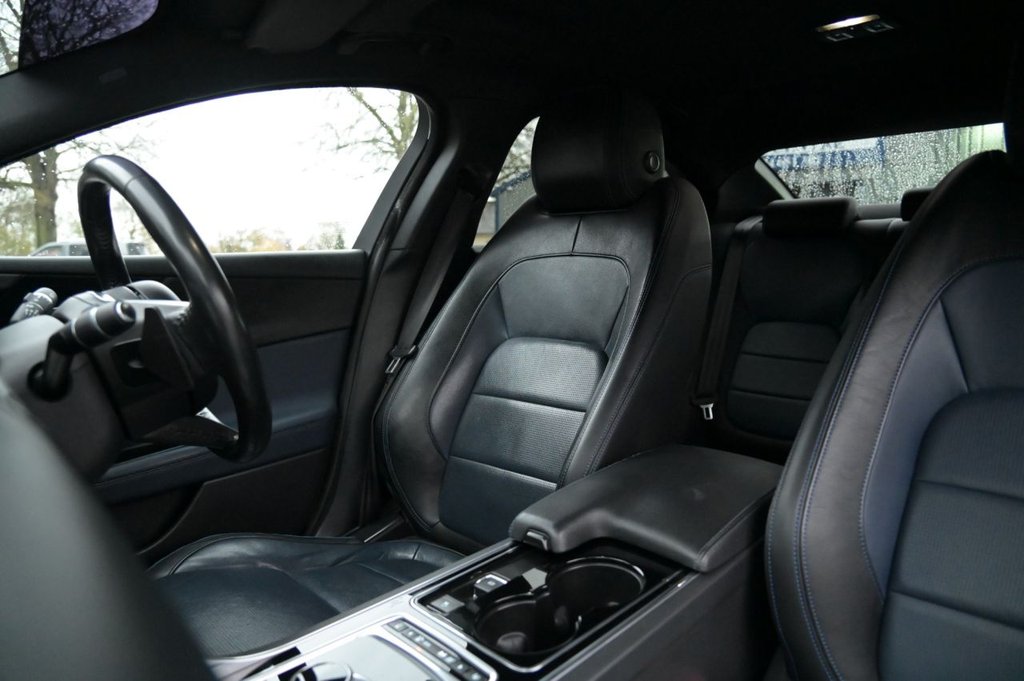 Used Jaguar XE 2017 for sale - 76632250: Photo 22