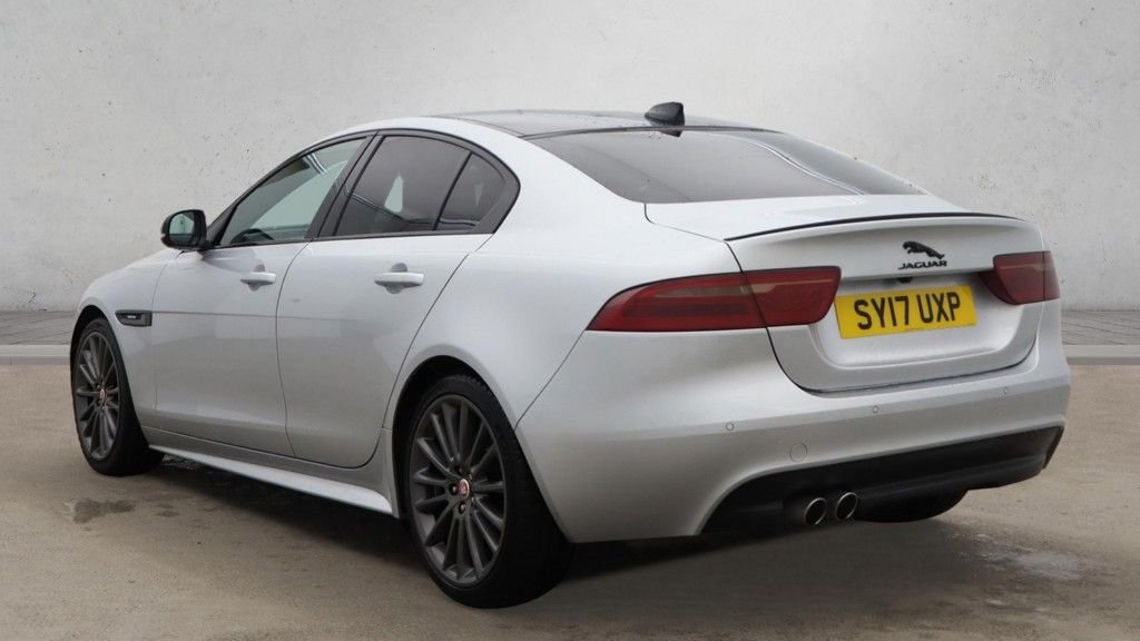 Used Jaguar XE 2017 for sale - 76632250: Photo 3