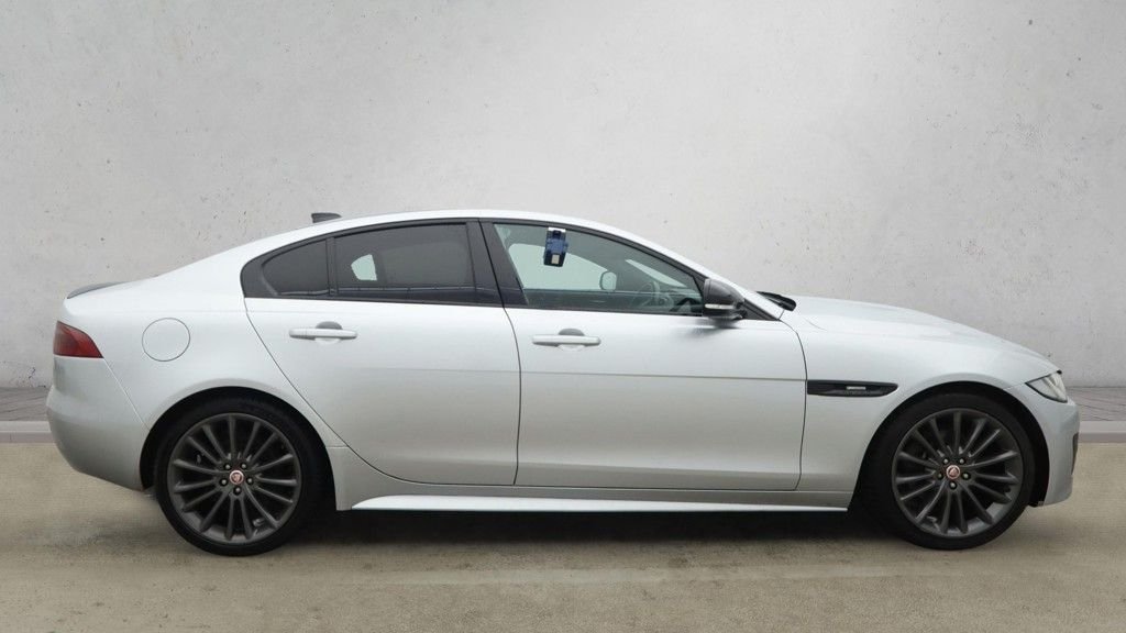 Used Jaguar XE 2017 for sale - 76632250: Photo 5