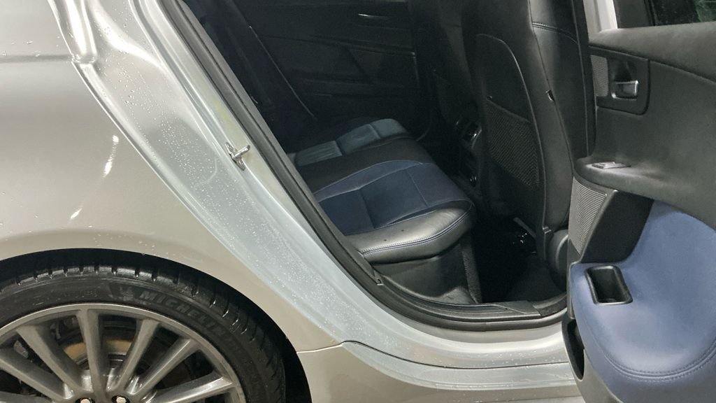 Used Jaguar XE 2017 for sale - 76632250: Photo 8