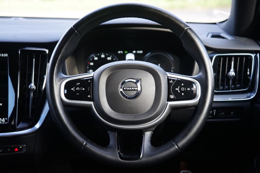 Used Volvo V60 2021 for sale - 76654738: Photo 11