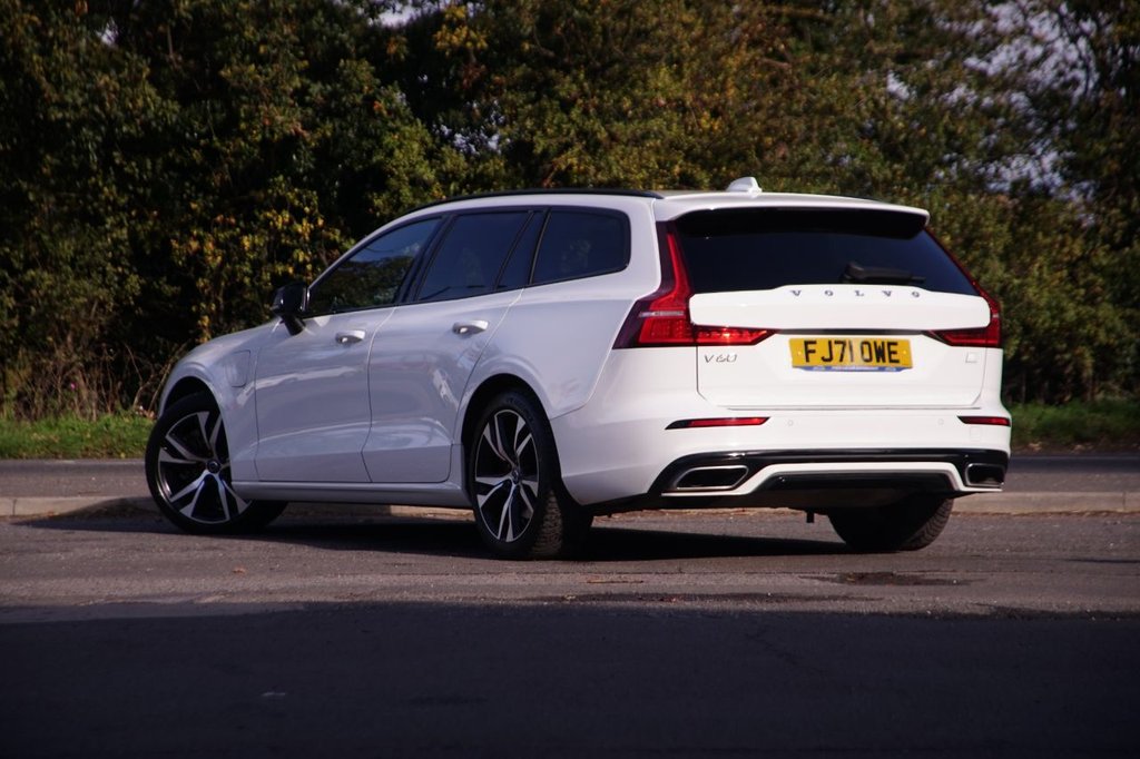 Used Volvo V60 2021 for sale - 76654738: Photo 2
