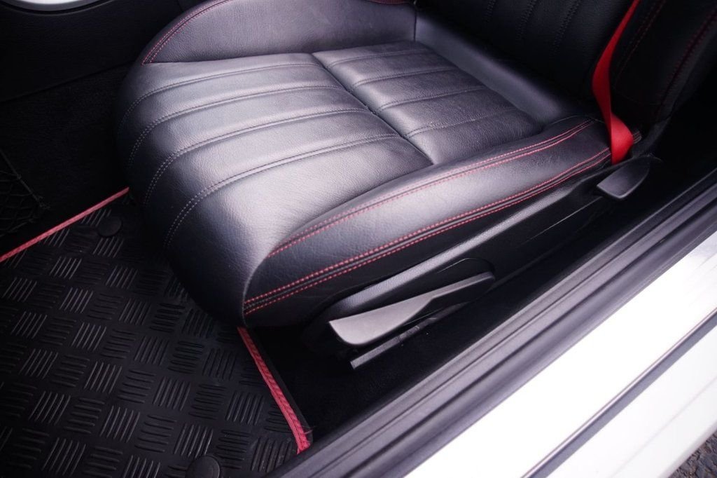 Used Mercedes-Benz SLK 2013 for sale - 77733884: Photo 22