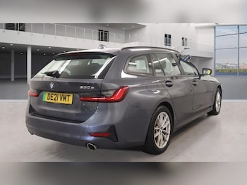 Used BMW 3 Series 2021 for sale - 75911242: Photo