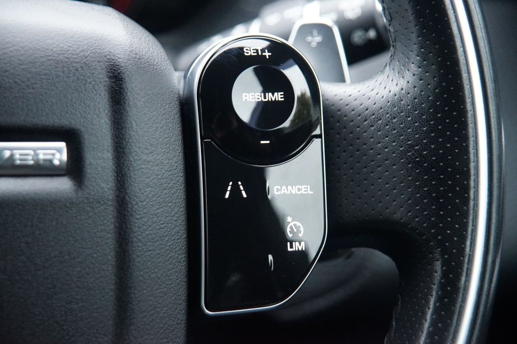 Used Land Rover Range Rover Velar 2019 for sale - 76582102: Photo 12