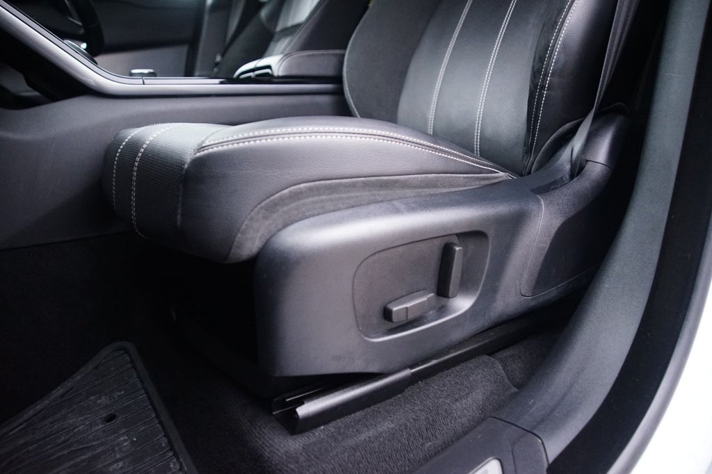 Used Land Rover Range Rover Velar 2019 for sale - 76582102: Photo 24