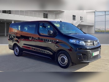 Vauxhall Vivaro Life feature image