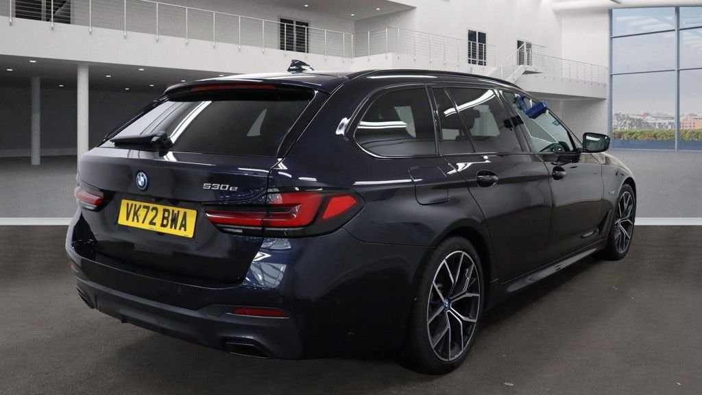 Used BMW 5 Series 2022 for sale - 76406588: Photo 2