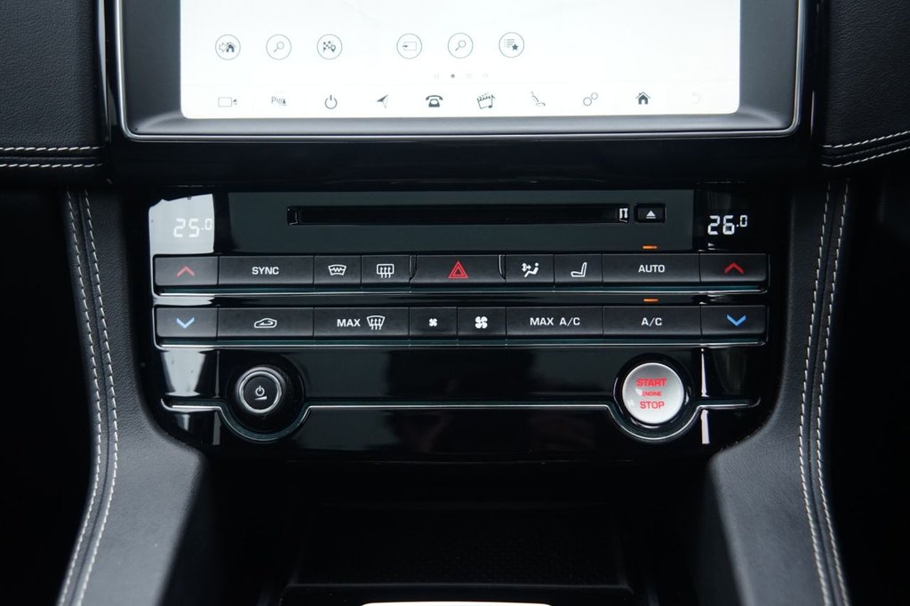 Used Jaguar F-Pace 2020 for sale - 76028896: Photo 18