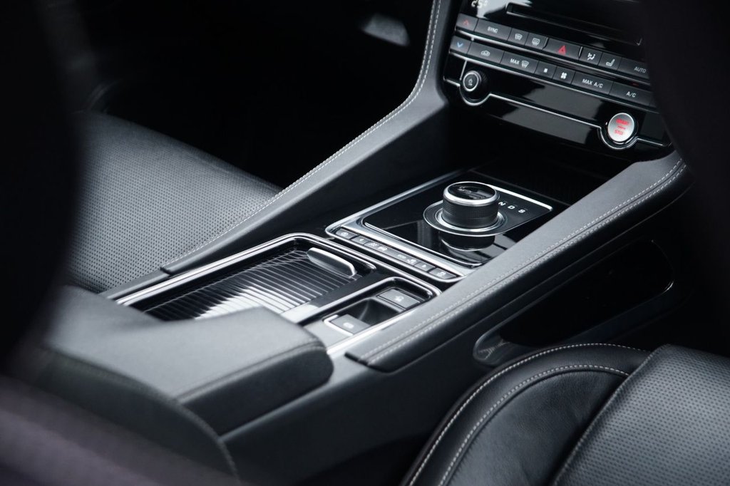 Used Jaguar F-Pace 2020 for sale - 76028896: Photo 21