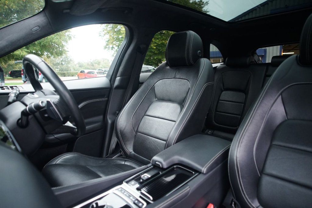 Used Jaguar F-Pace 2020 for sale - 76028896: Photo 24