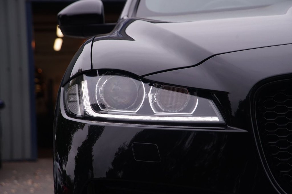 Used Jaguar F-Pace 2020 for sale - 76028896: Photo 32