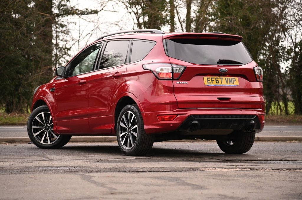 Used Ford Kuga 2017 for sale - 77620904: Photo 2