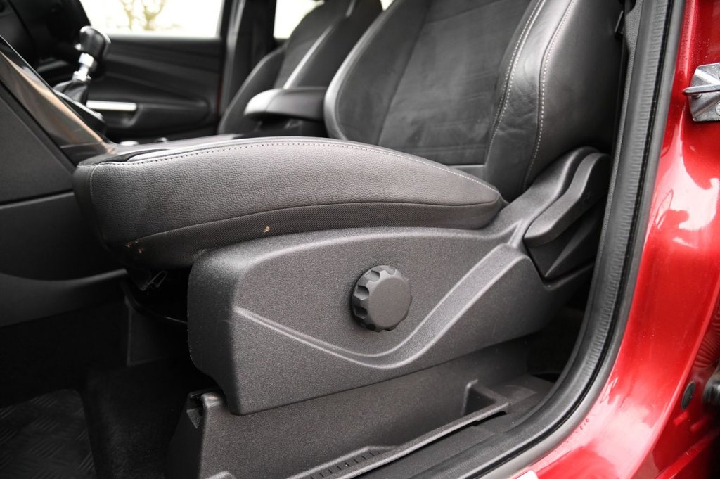 Used Ford Kuga 2017 for sale - 77620904: Photo 25