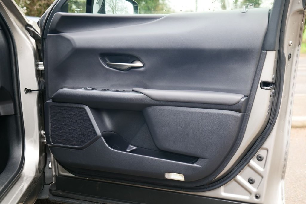 Used Lexus UX 2021 for sale - 77383787: Photo 31