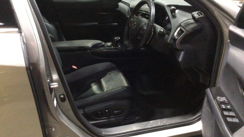 Used Lexus UX 2021 for sale - 77383787: Photo 7