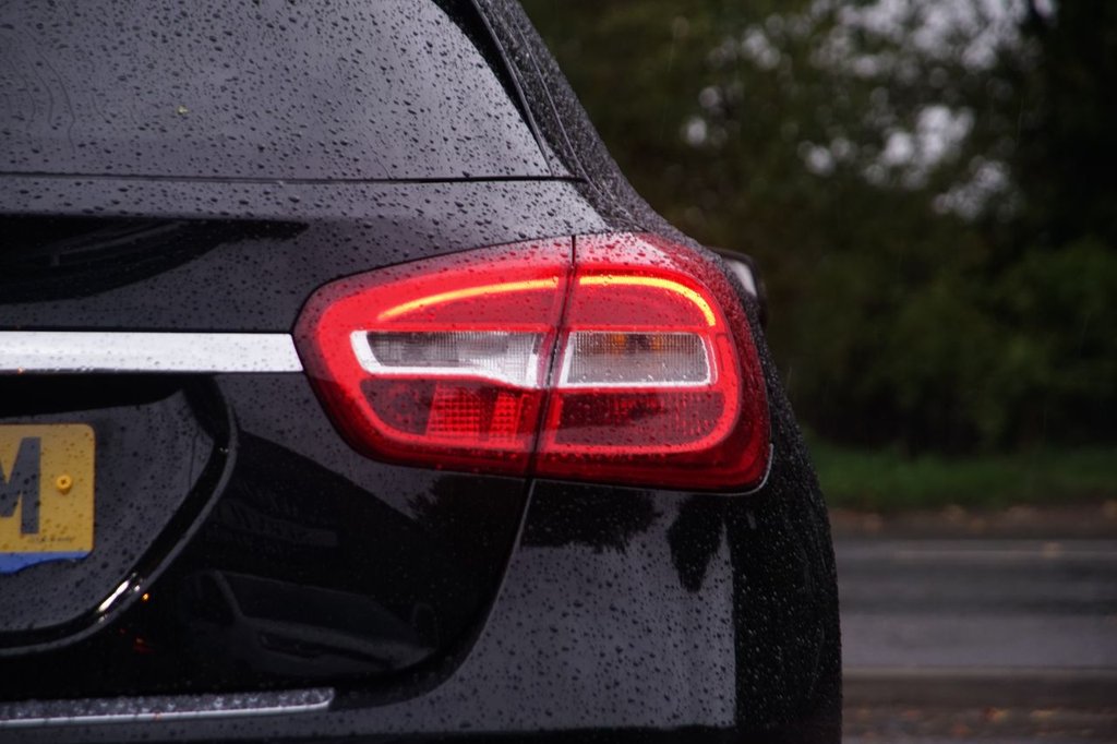 Used Mercedes-Benz GLA 2018 for sale - 75998771: Photo 42