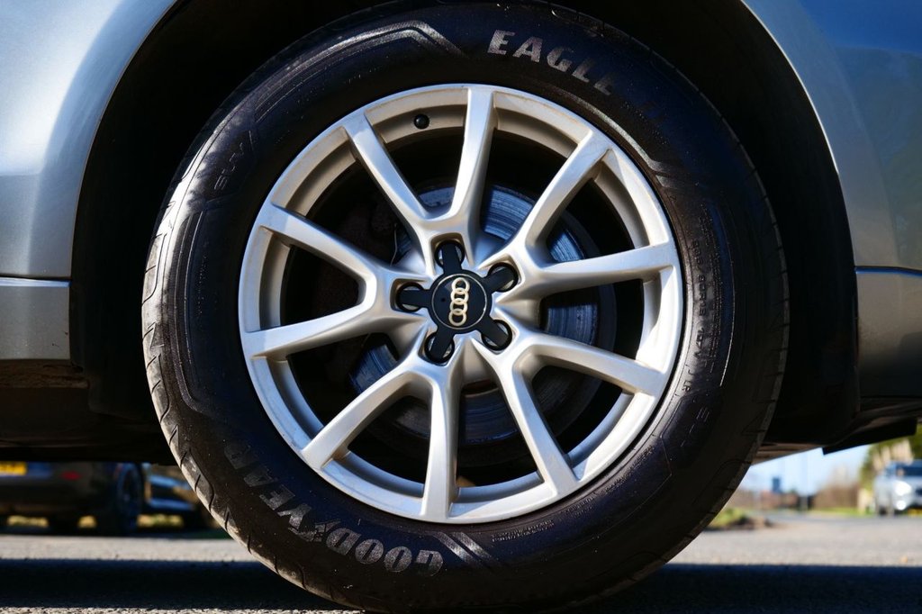 Used Audi Q5 2011 for sale - 77654729: Photo 41