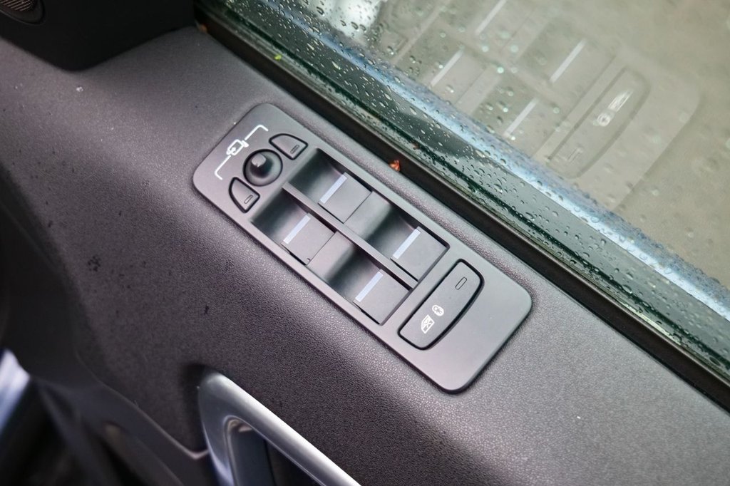 Used Land Rover Discovery Sport 2020 for sale - 77464226: Photo 25