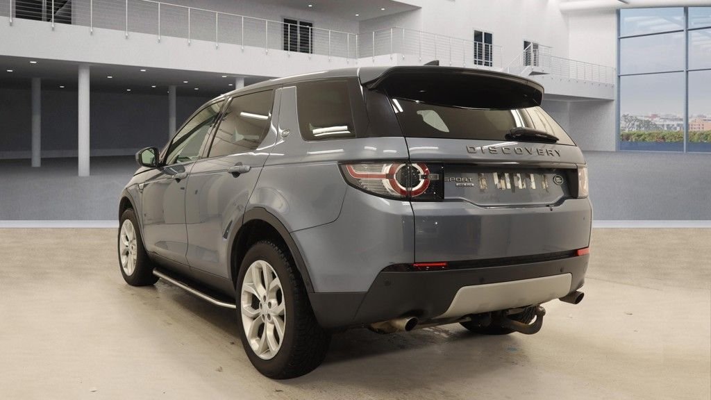 Used Land Rover Discovery Sport 2020 for sale - 77464226: Photo 3