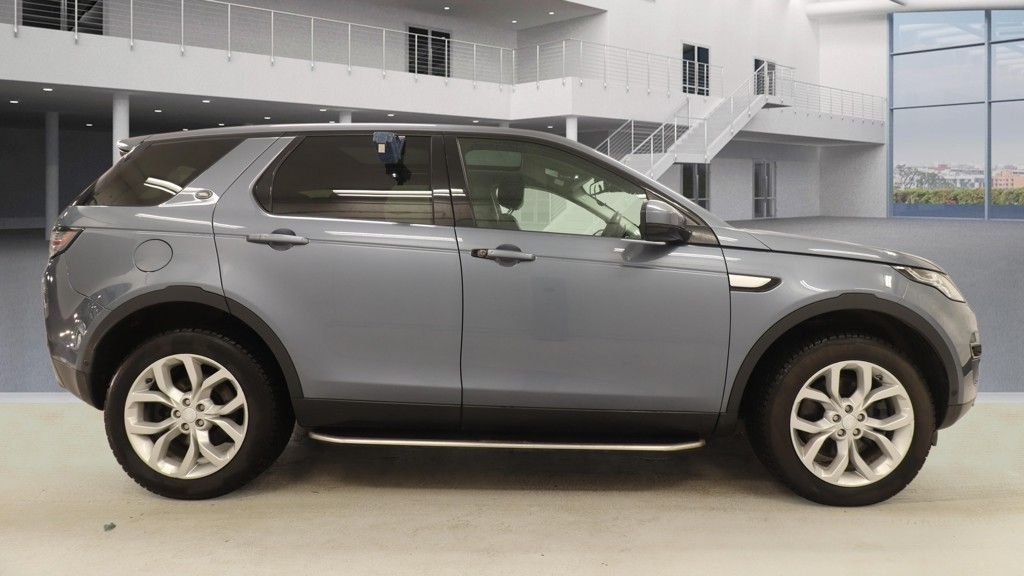 Used Land Rover Discovery Sport 2020 for sale - 77464226: Photo 5