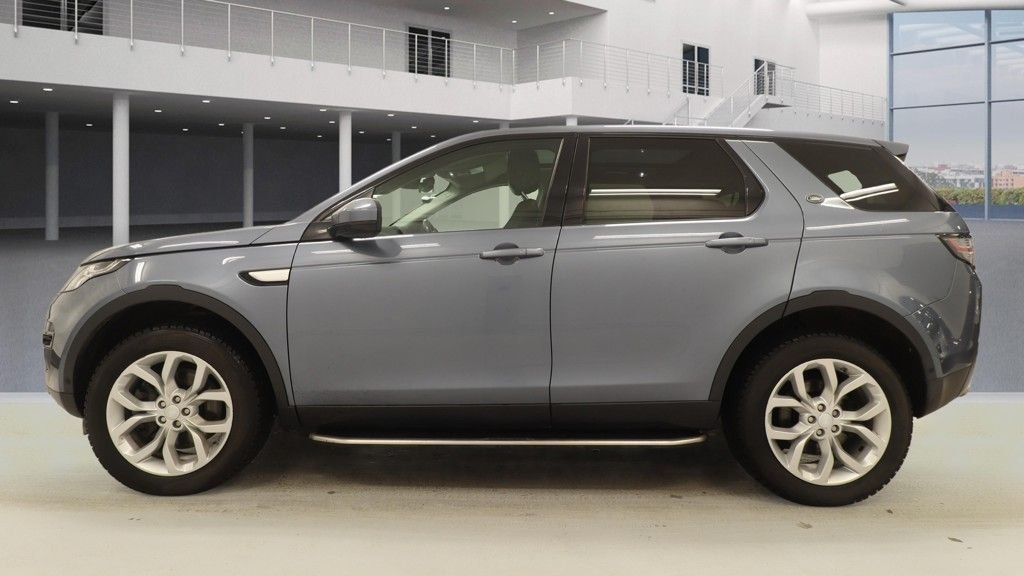 Used Land Rover Discovery Sport 2020 for sale - 77464226: Photo 6