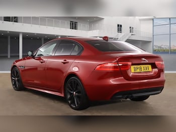 Used Jaguar XE 2018 for sale - 76923945: Photo