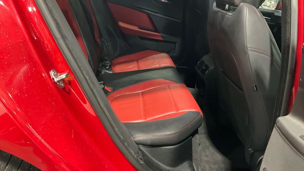 Used Jaguar XE 2018 for sale - 76923945: Photo 8