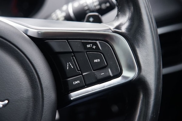 Used Jaguar F-Pace 2019 for sale - 75397853: Photo 12