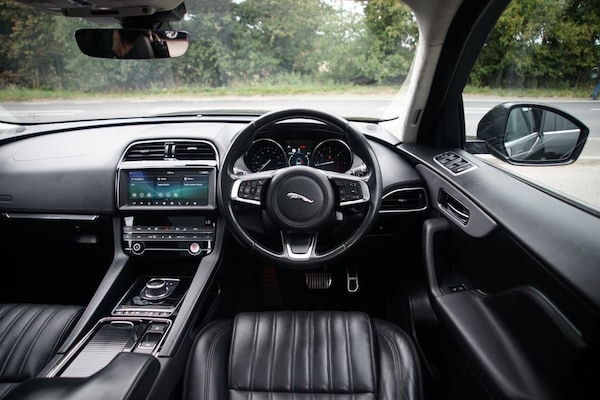 Used Jaguar F-Pace 2019 for sale - 75397853: Photo 9