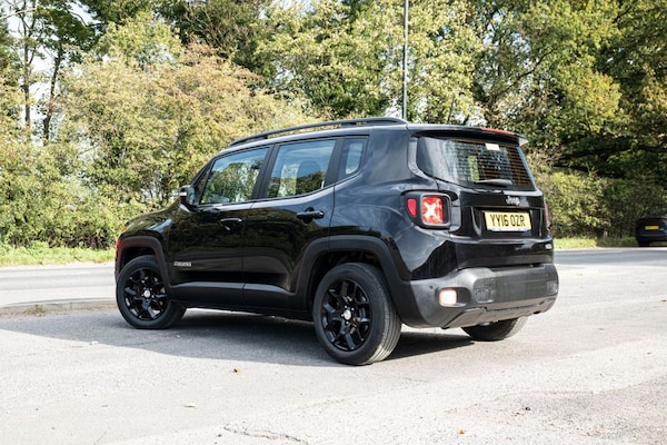 Used Jeep Renegade 2016 for sale - 76223868: Photo 2