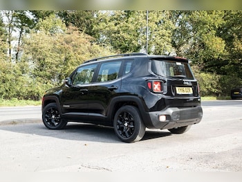 Used Jeep Renegade 2016 for sale - 76223868: Photo 2