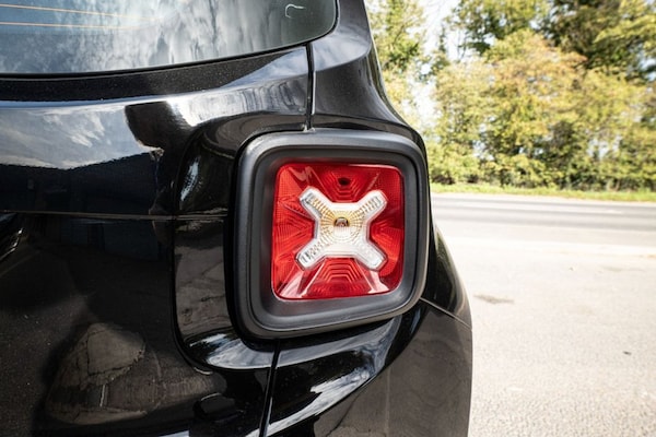 Used Jeep Renegade 2016 for sale - 76223868: Photo 32
