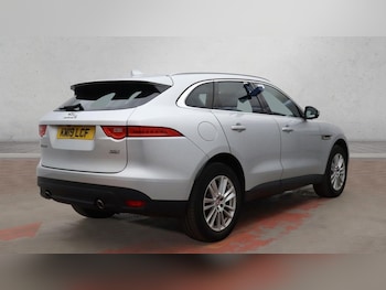 Used Jaguar F-Pace 2019 for sale - 79619194: Photo