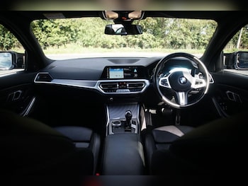 Used BMW 3 Series 2021 for sale - 76081181: Photo 3